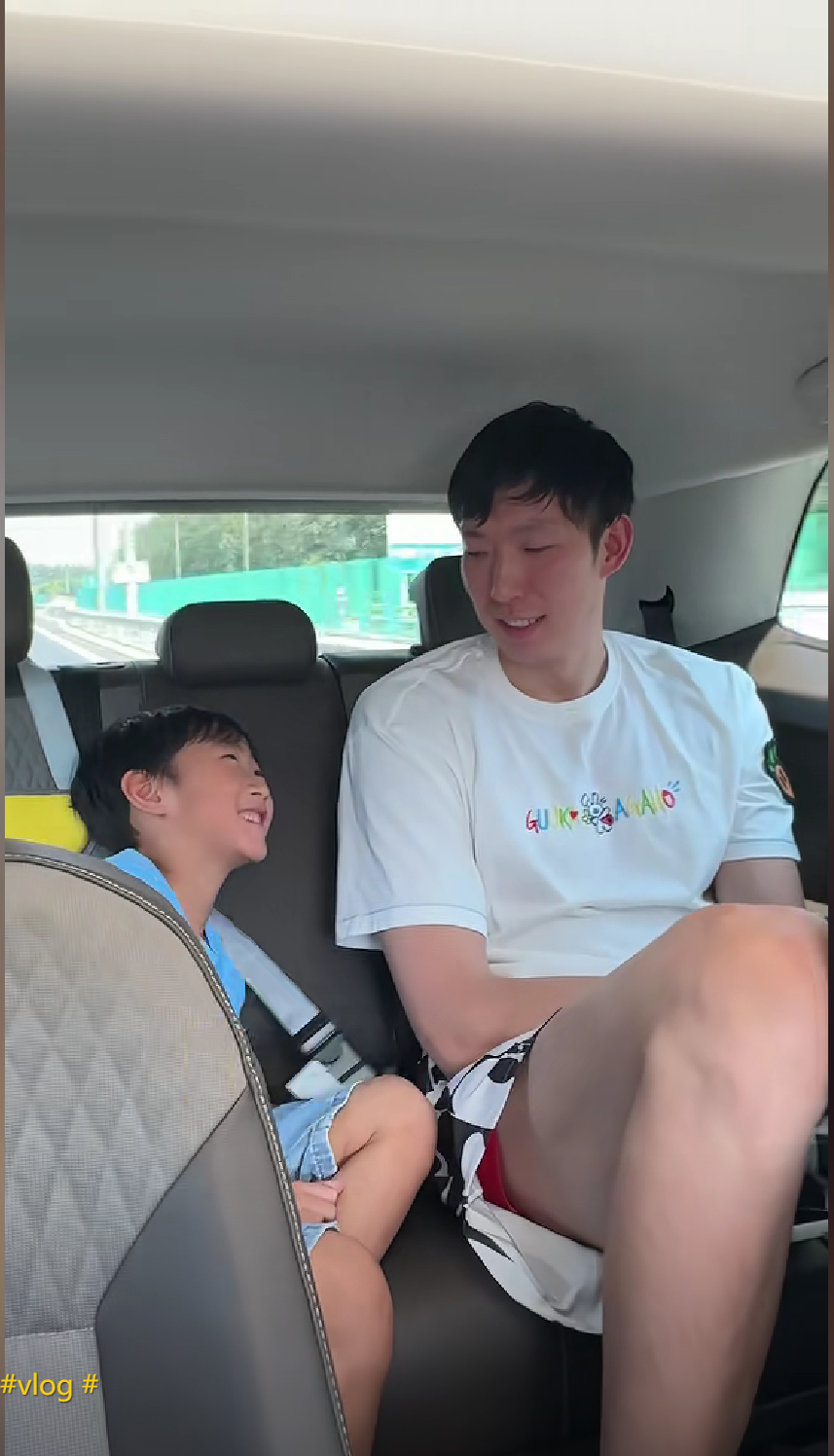 贴脸开大, 还是有中文