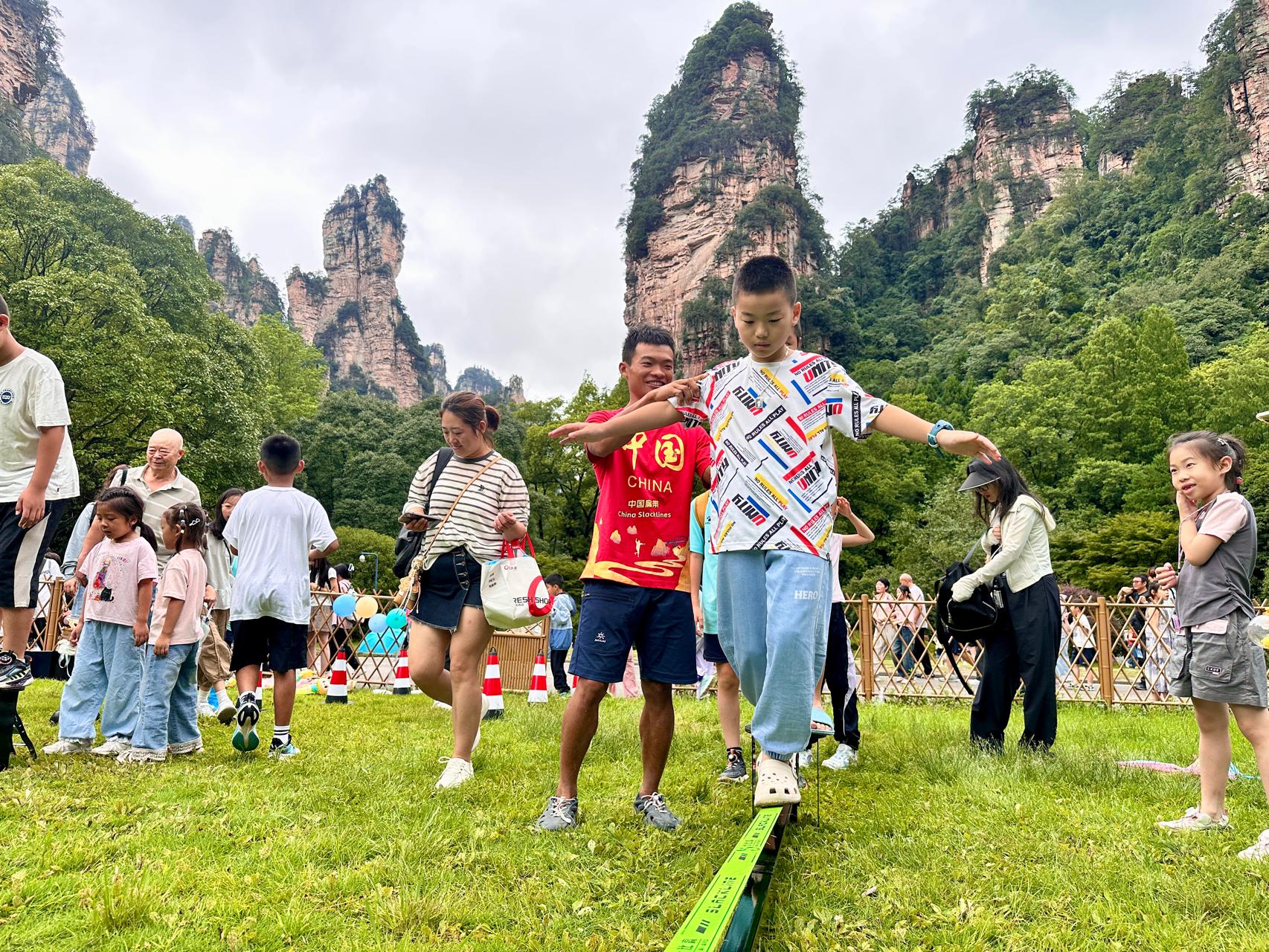 大氧吧广场, 决出千米高, cn